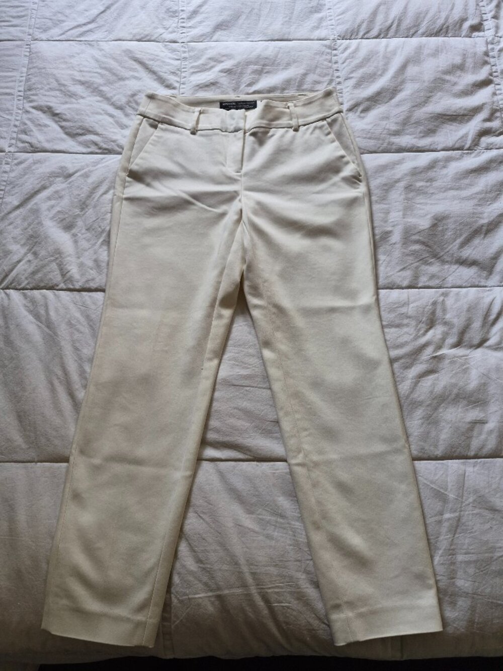 RW&Co. Pants 8 Off white